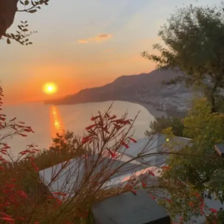 Zerrin Hanim - 1 Minute From Kleopatra Beach Alanya
