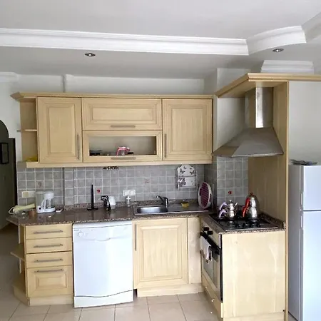 Zerrin Hanim - 1 Minute From Kleopatra Beach Apartment *