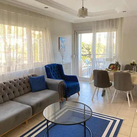 Zerrin Hanim - 1 Minute From Kleopatra Beach *
