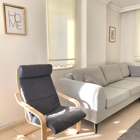 Zerrin Hanim - 1 Minute From Kleopatra Beach *