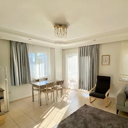 Apartment Zerrin Hanim - 1 Minute From Kleopatra Beach