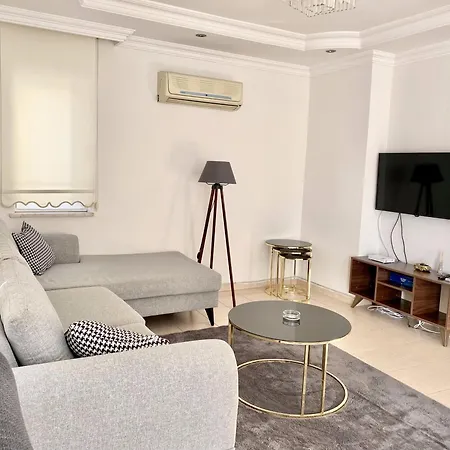 Zerrin Hanim - 1 Minute From Kleopatra Beach Apartment *